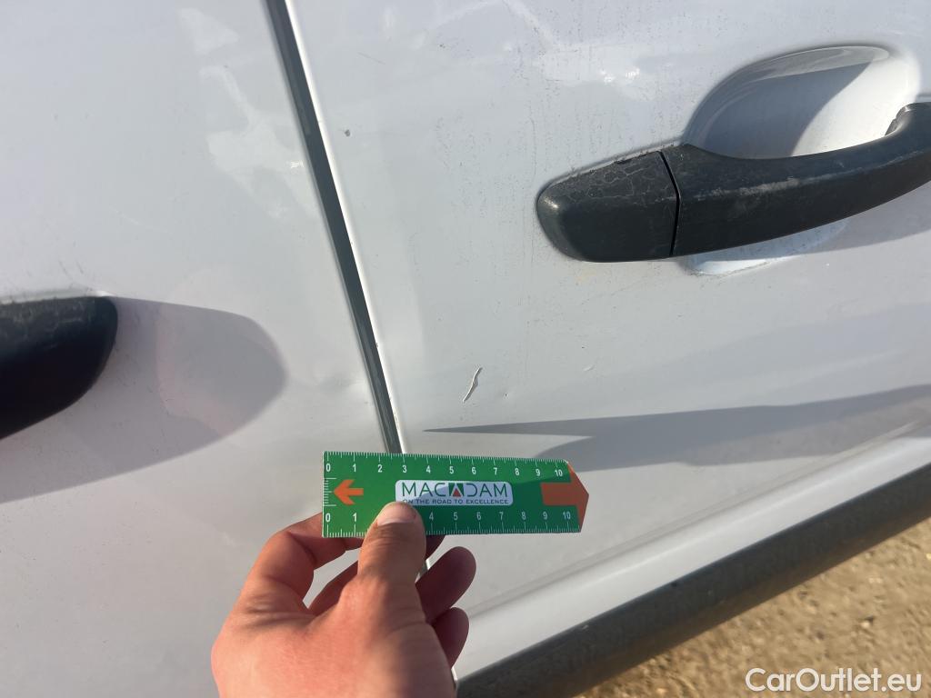  Citroen  Berlingo CITROEN  / 2018 / 4P / combi Talla M BlueHDi 100 S&S LIVE PACK BUSINE #6