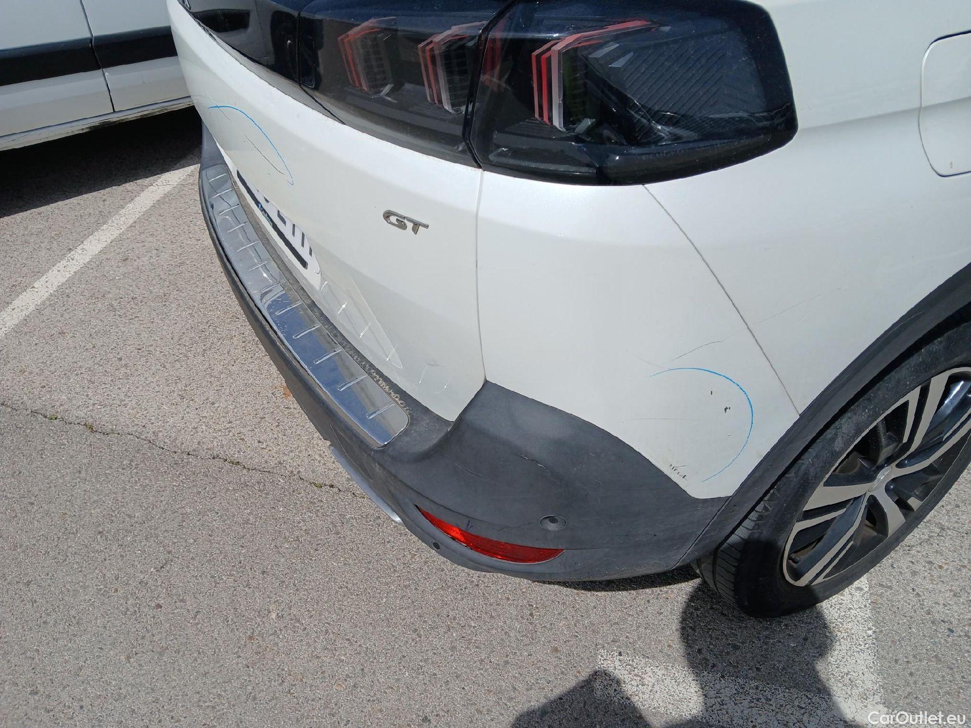  Peugeot  5008 PEUGEOT  / 2020 / 5P / todoterreno 1.5 BlueHDi 96kW S&S GT EAT8 #35