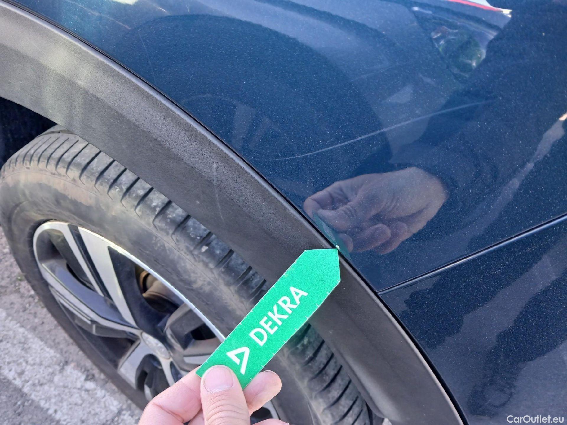  Peugeot  3008 PEUGEOT  / 2020 / 5P / todoterreno 1.5 BlueHDi 96kW S&S GT EAT8 #5