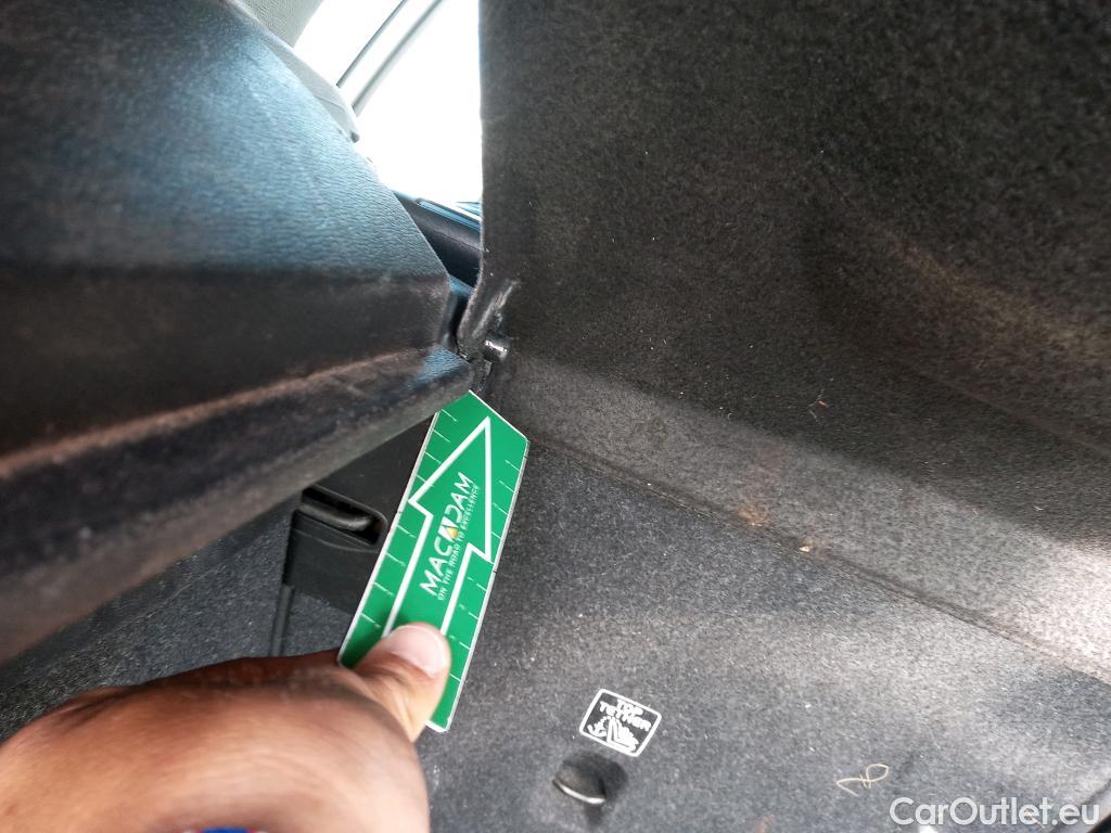  Volvo  XC 40 VOLVO XC40 / 2017 / 5P / todoterreno 2.0 T4 R-Design Auto #1