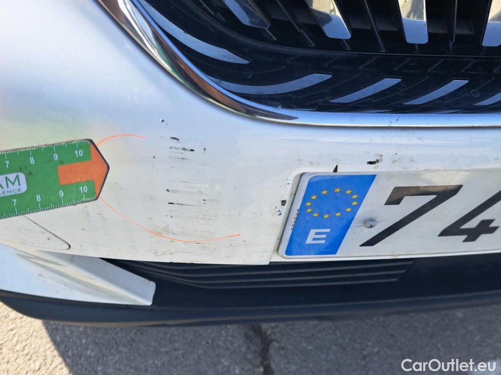  Peugeot  3008 PEUGEOT  / 2016 / 5P / todoterreno 1.5 BlueHDi 96kW (130CV) S&S Active (AC) #14