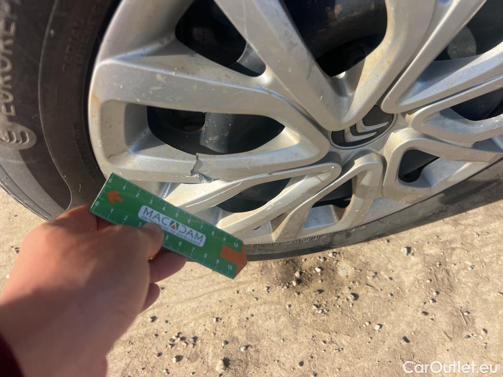  Citroen  Berlingo CITROEN  / 2018 / 4P / combi Talla M BlueHDi 100 S&S LIVE PACK BUSINE #40