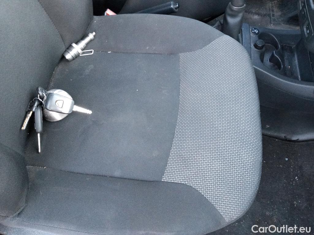  Dacia  Dokker DACIA  / 2013 / 4P / furgón derivado de turismo Van Essential 1.6 80kW (110CV) GLP #25