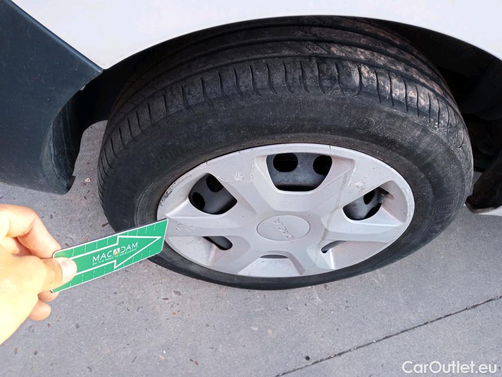  Dacia  Dokker DACIA  / 2013 / 4P / furgón derivado de turismo Van Essential 1.6 80kW (110CV) GLP #38