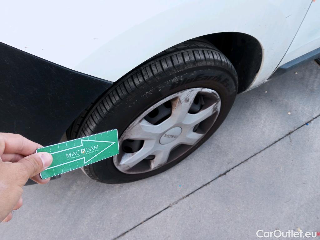  Dacia  Dokker DACIA  / 2013 / 4P / furgón derivado de turismo Van Essential 1.6 80kW (110CV) GLP #36