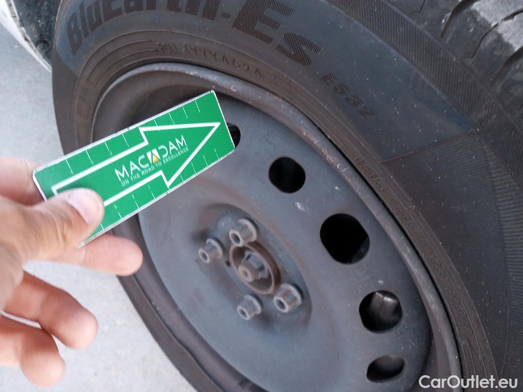  Dacia  Dokker DACIA  / 2013 / 4P / furgón derivado de turismo Van Essential 1.6 80kW (110CV) GLP #23