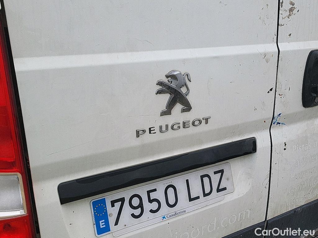  Peugeot  Boxer PEUGEOT  / 2014 / 4P / furgón 335 L2 H2 BHDI 103kW (140CV) S&S 6 V. M (CX) #55