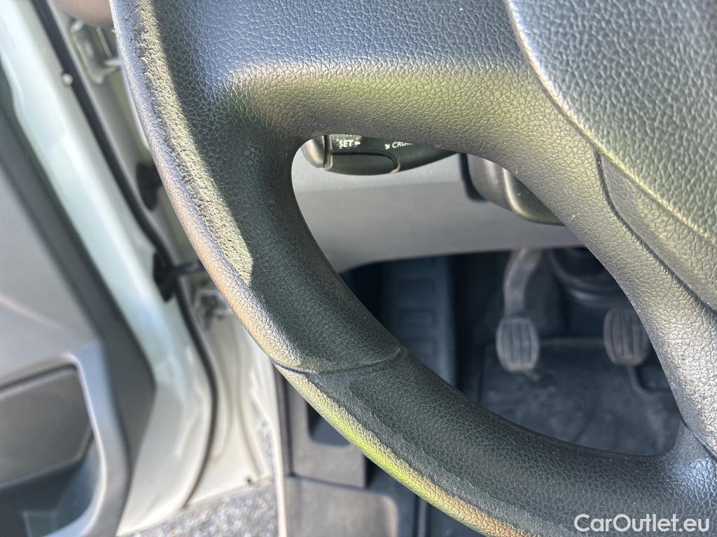  Peugeot  Expert PEUGEOT  / 2016 / 4P / furgón Furgón Premium 2.0 BlueHDi 120 Compact #29