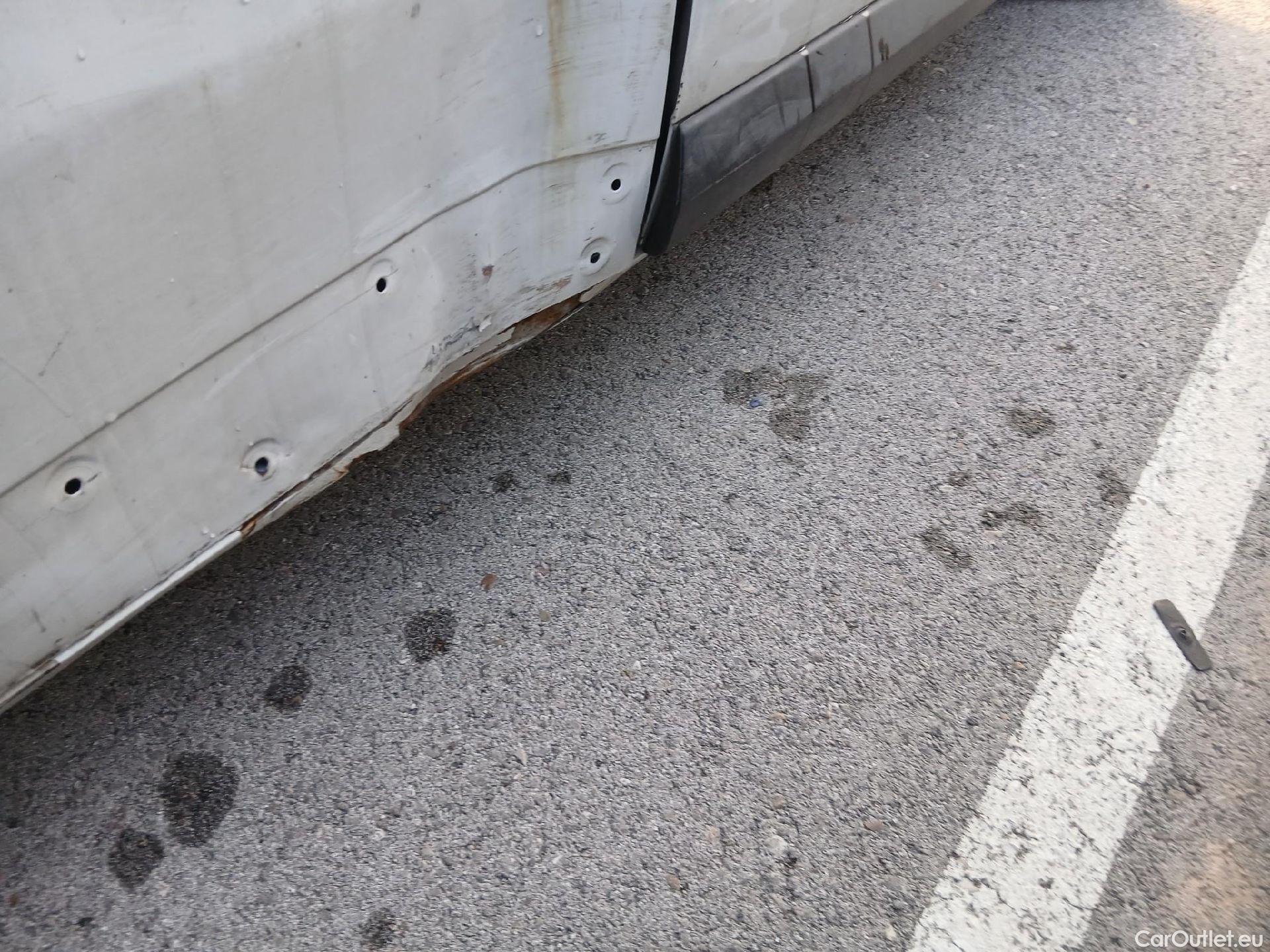  Opel  Vivaro OPEL  / 2019 / 4P / furgón 1.5 Diésel 74kW (100CV) M Std Express #43