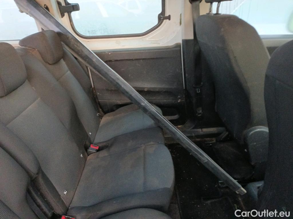  Peugeot  RIFTER PEUGEOT  / 2018 / 4P / combi Active Standard BlueHDi 73kW (IND) #7