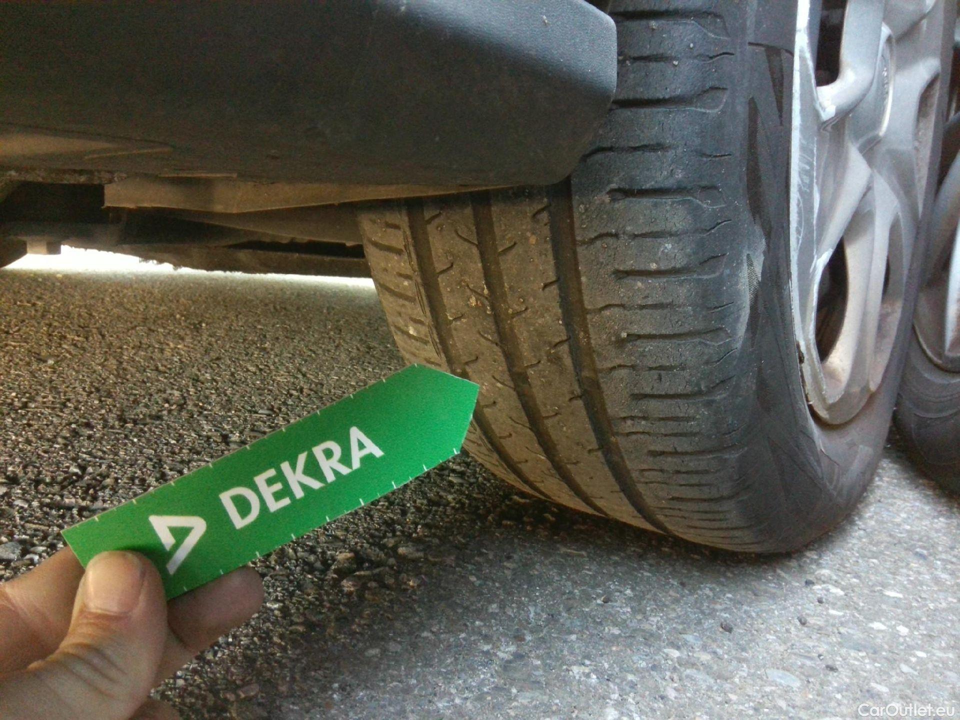  Ford  Transit FORD  Courier/2014/4P/furgón der.turis Van 1.5 TDCi 56kW Trend #6