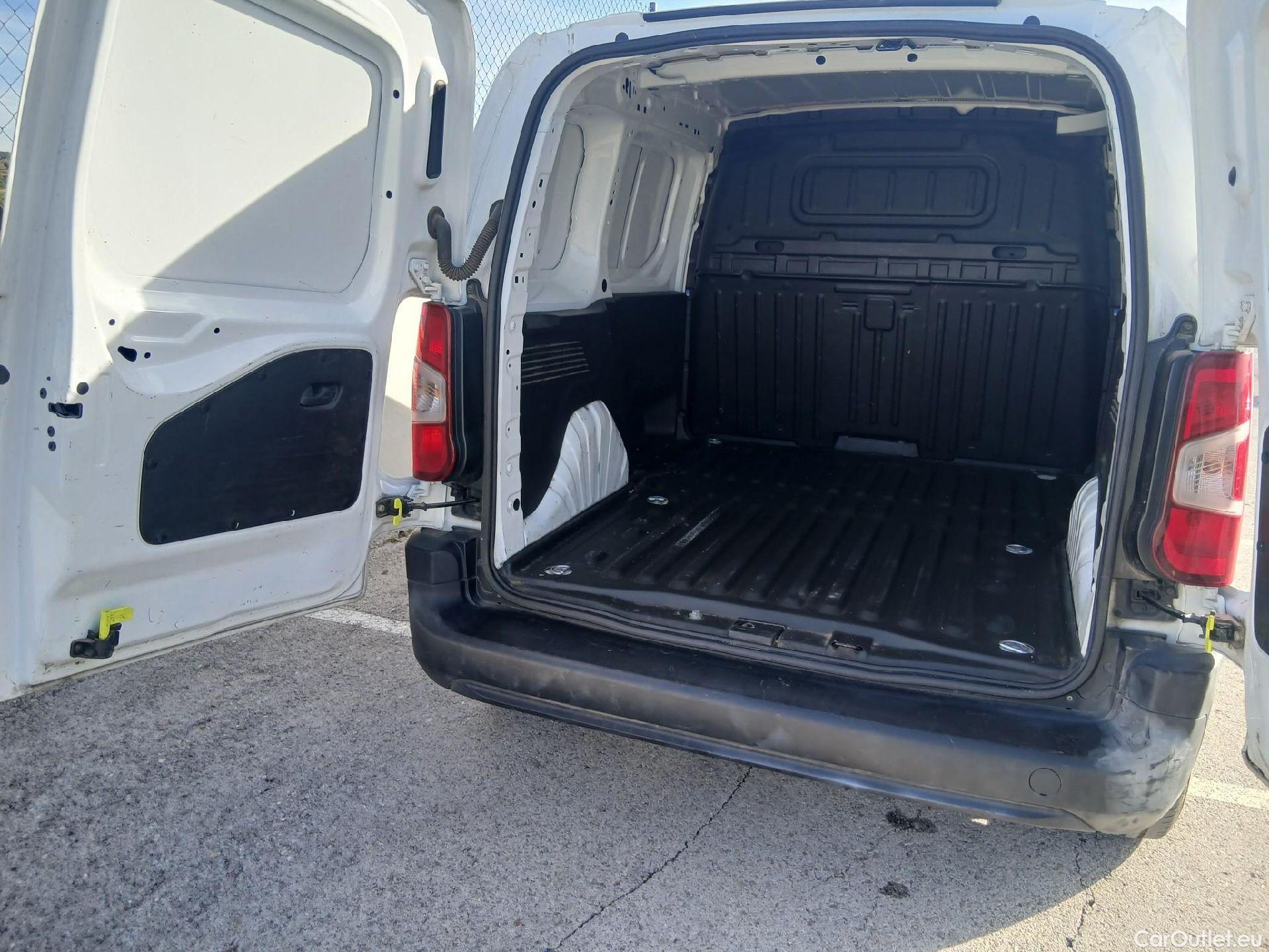  Peugeot  Partner PEUGEOT  / 2018 / 4P / furgón derivado de turismo Premium Standard 600kg BlueHDi 73kW (AC) #5