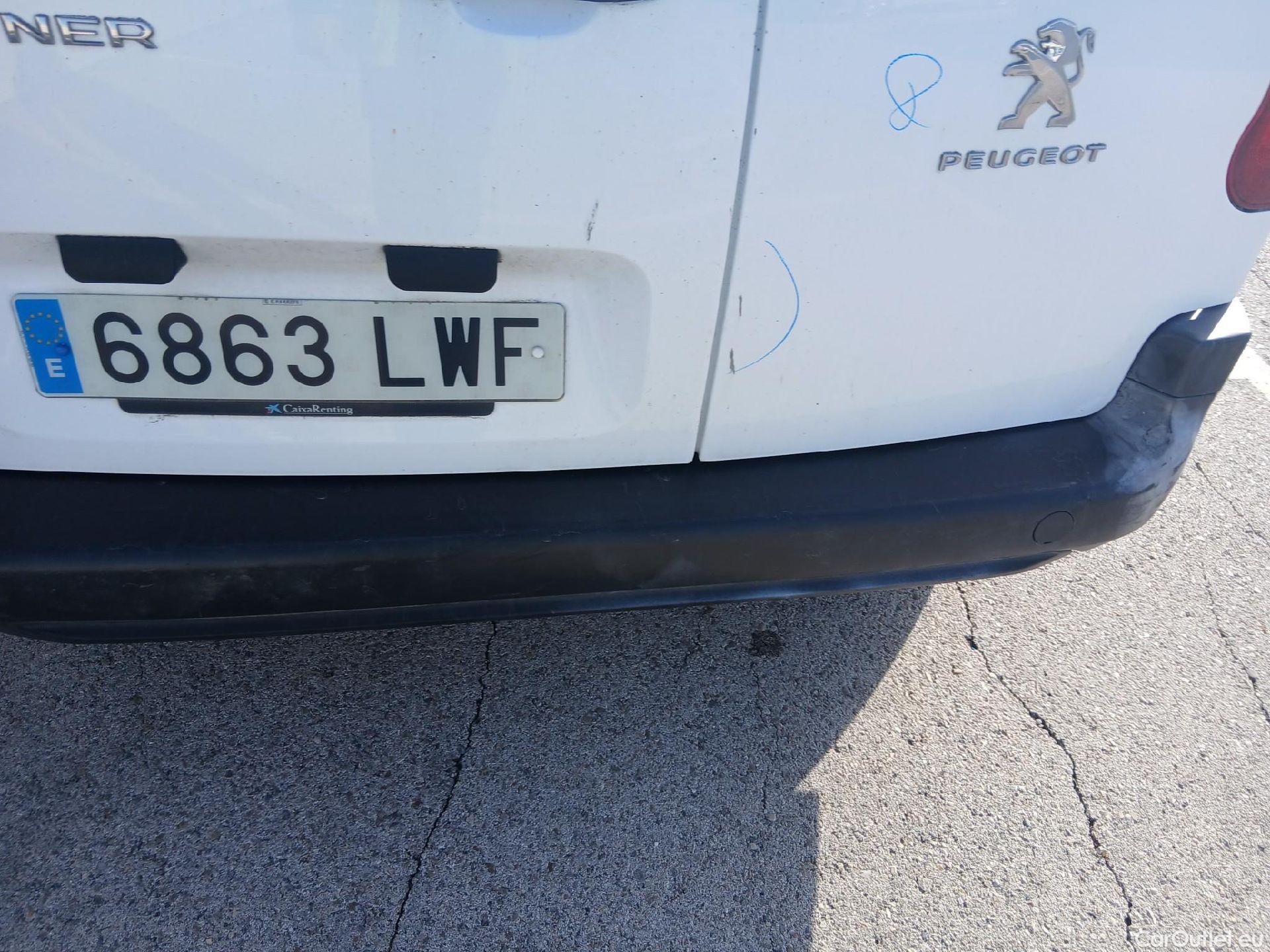  Peugeot  Partner PEUGEOT  / 2018 / 4P / furgón derivado de turismo Premium Standard 600kg BlueHDi 73kW (AC) #28