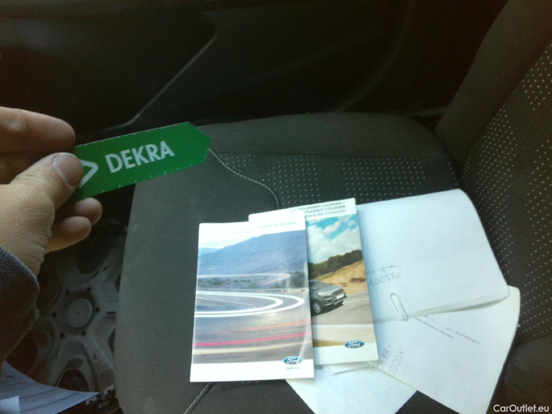  Ford  Transit FORD  Courier/2014/4P/furgón der.turis Van 1.5 TDCi 56kW Trend #40