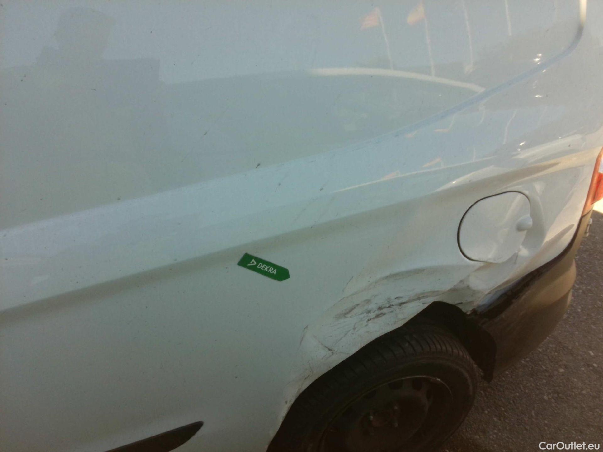  Ford  Transit FORD  Courier/2014/4P/furgón der.turis Van 1.5 TDCi 56kW Trend #18