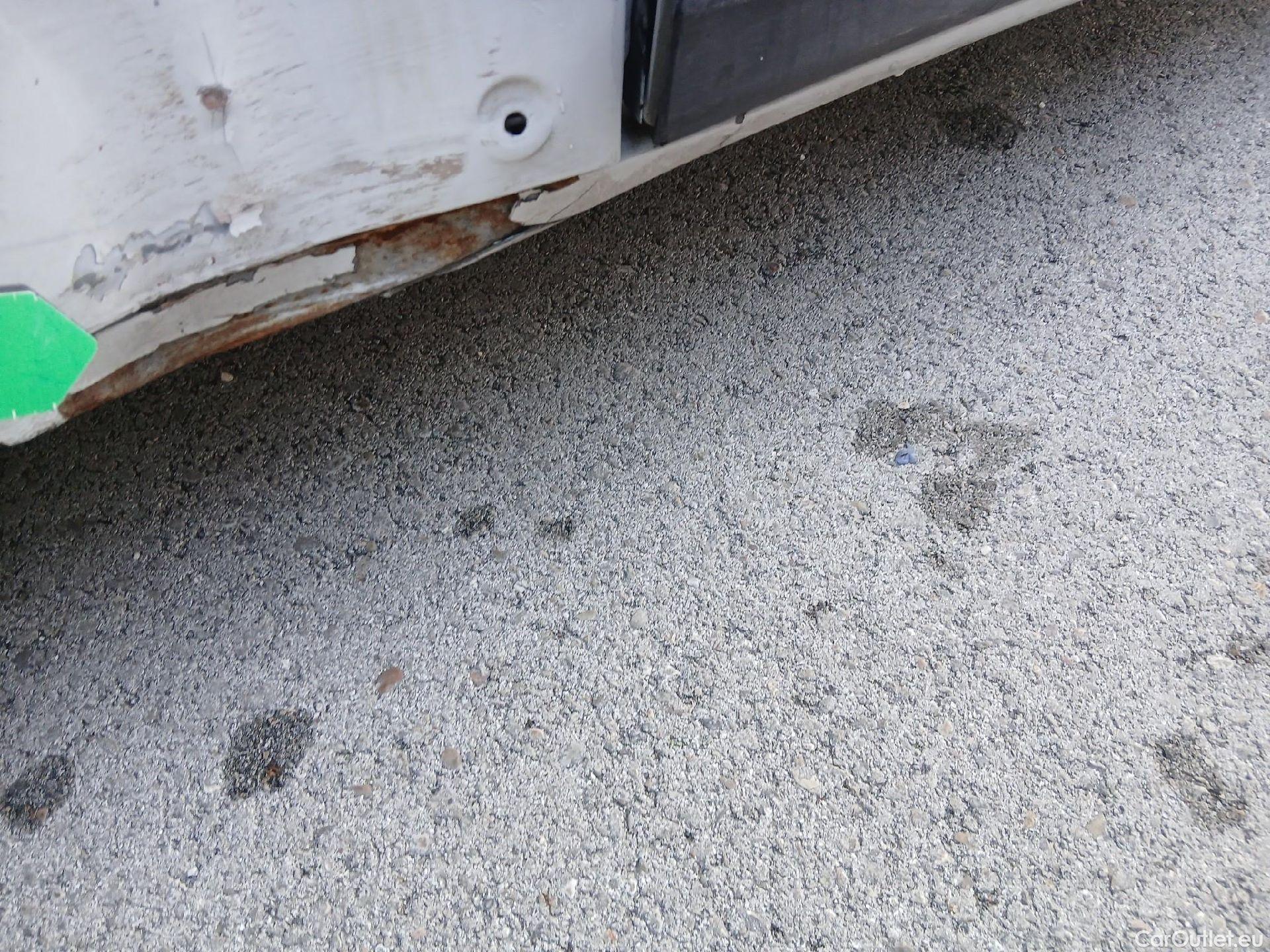  Opel  Vivaro OPEL  / 2019 / 4P / furgón 1.5 Diésel 74kW (100CV) M Std Express #44