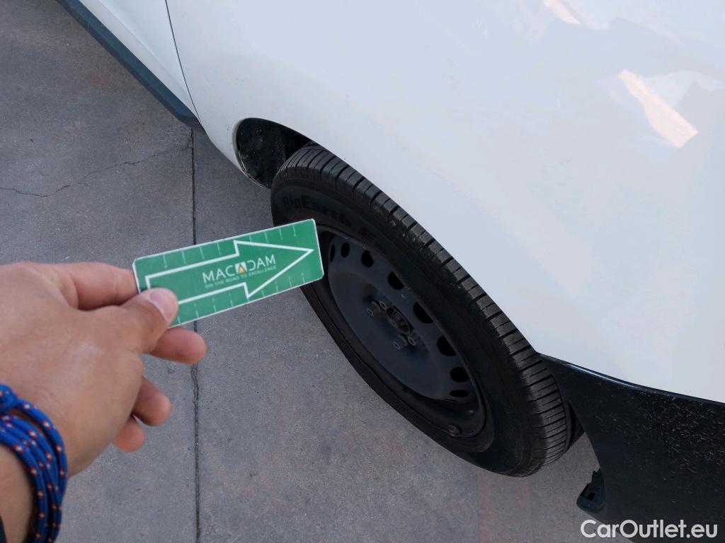  Dacia  Dokker DACIA  / 2013 / 4P / furgón derivado de turismo Van Essential 1.6 80kW (110CV) GLP #24