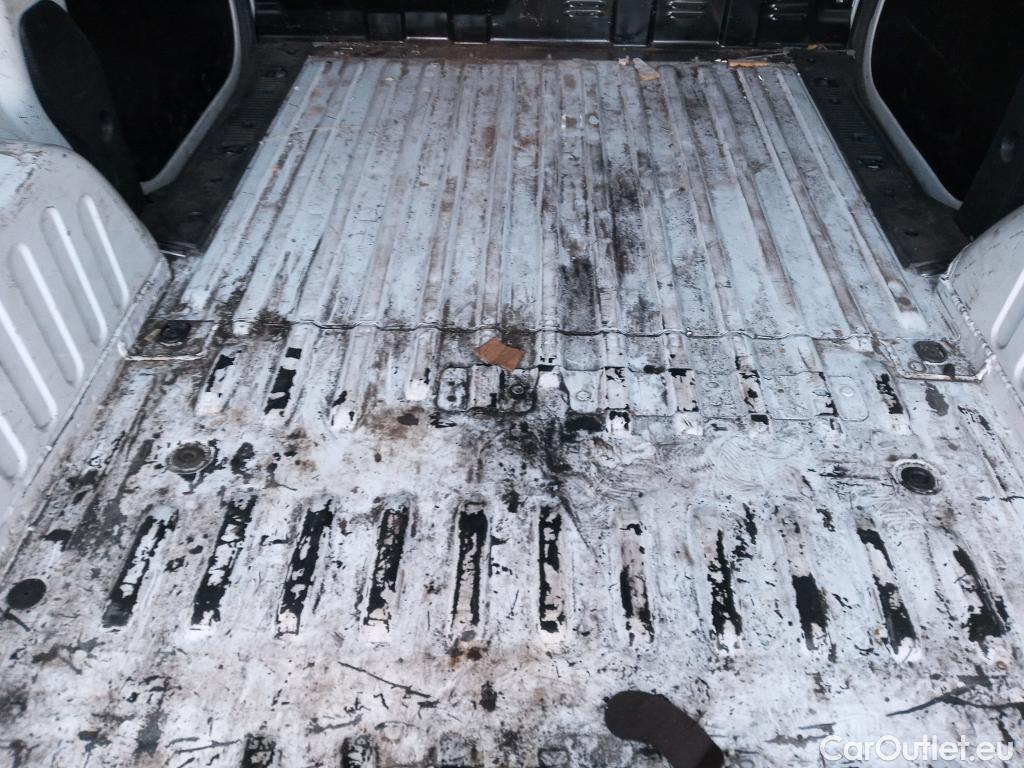  Dacia  Dokker DACIA  / 2013 / 4P / furgón derivado de turismo Van Essential 1.6 80kW (110CV) GLP #19