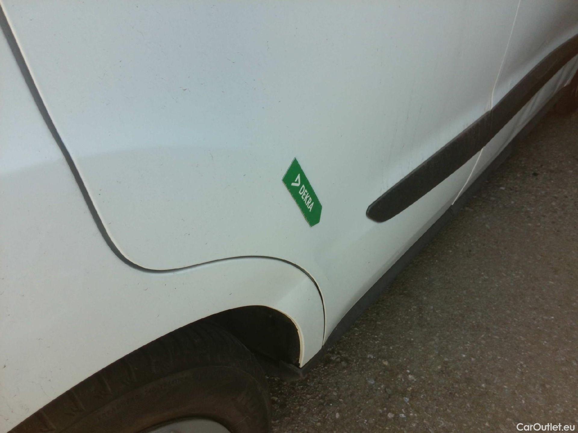  Ford  Transit FORD  Courier/2014/4P/furgón der.turis Van 1.5 TDCi 56kW Trend #35