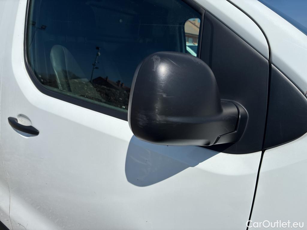  Peugeot  Expert PEUGEOT  / 2016 / 4P / furgón Furgón Premium 2.0 BlueHDi 120 Compact #35