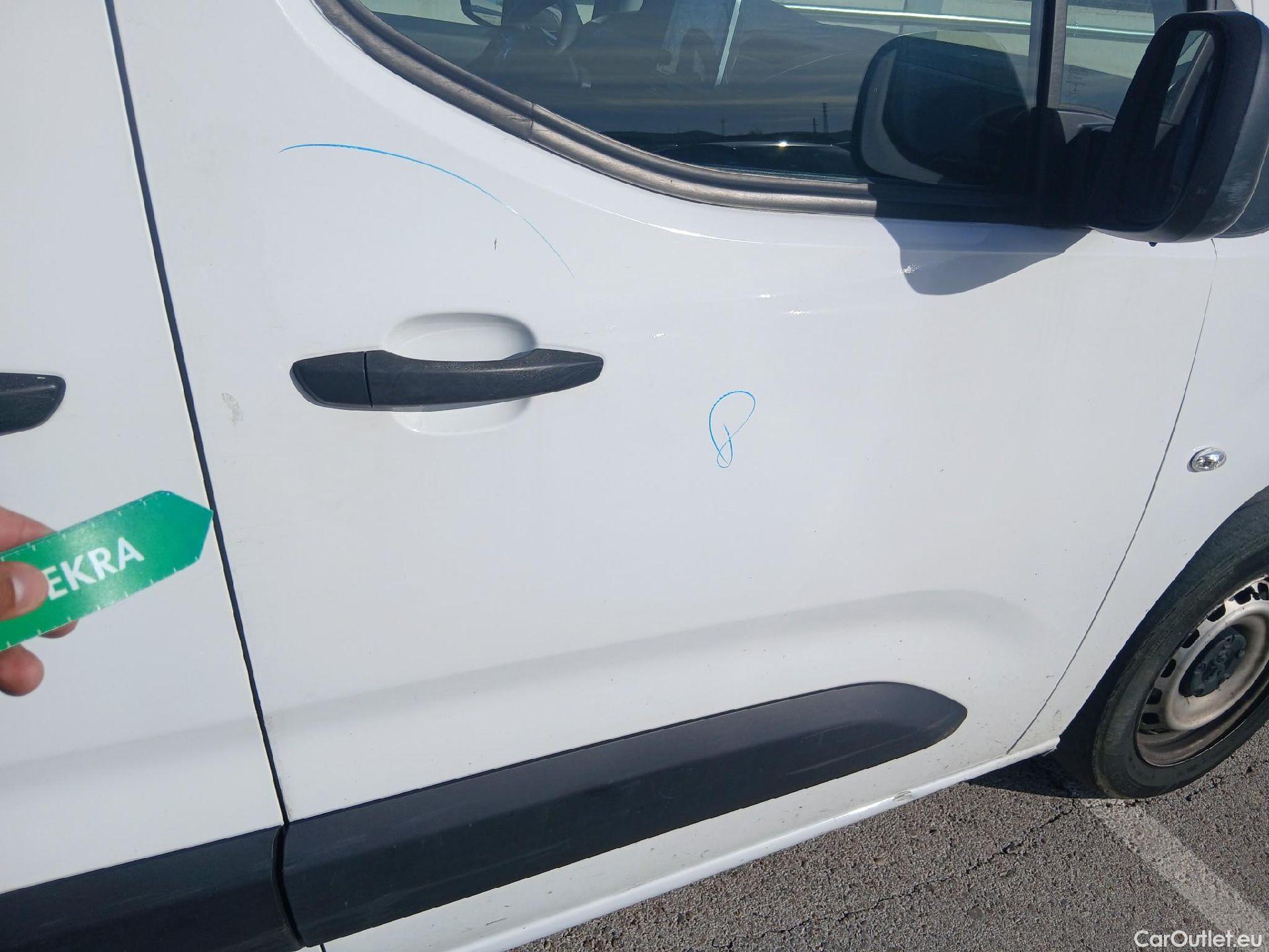  Peugeot  Partner PEUGEOT  / 2018 / 4P / furgón derivado de turismo Premium Standard 600kg BlueHDi 73kW (AC) #34