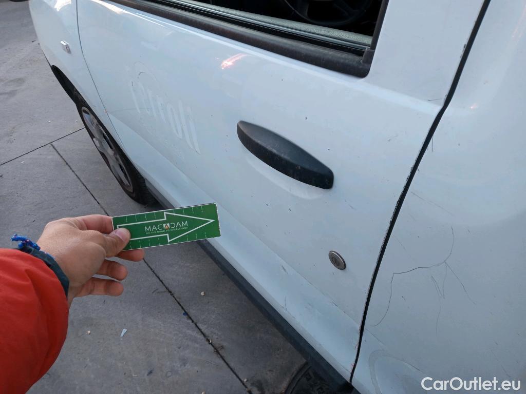  Dacia  Dokker DACIA  / 2013 / 4P / furgón derivado de turismo Van Essential 1.6 80kW (110CV) GLP #18