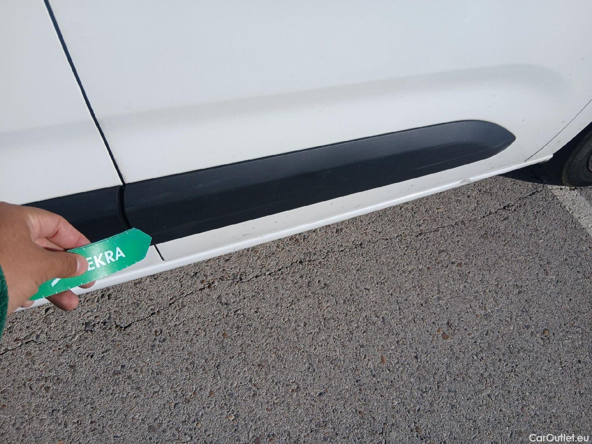  Peugeot  Partner PEUGEOT  / 2018 / 4P / furgón derivado de turismo Premium Standard 600kg BlueHDi 73kW (AC) #35