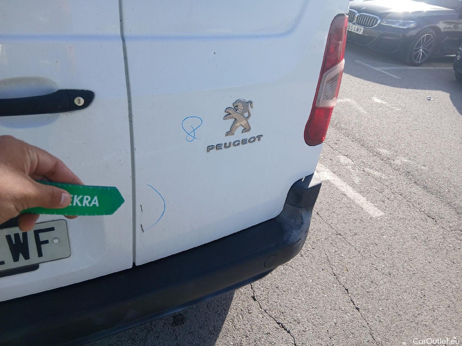  Peugeot  Partner PEUGEOT  / 2018 / 4P / furgón derivado de turismo Premium Standard 600kg BlueHDi 73kW (AC) #26