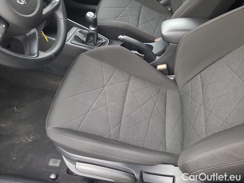  Hyundai  Bayon   (2021)  1.2i Play 5d #3