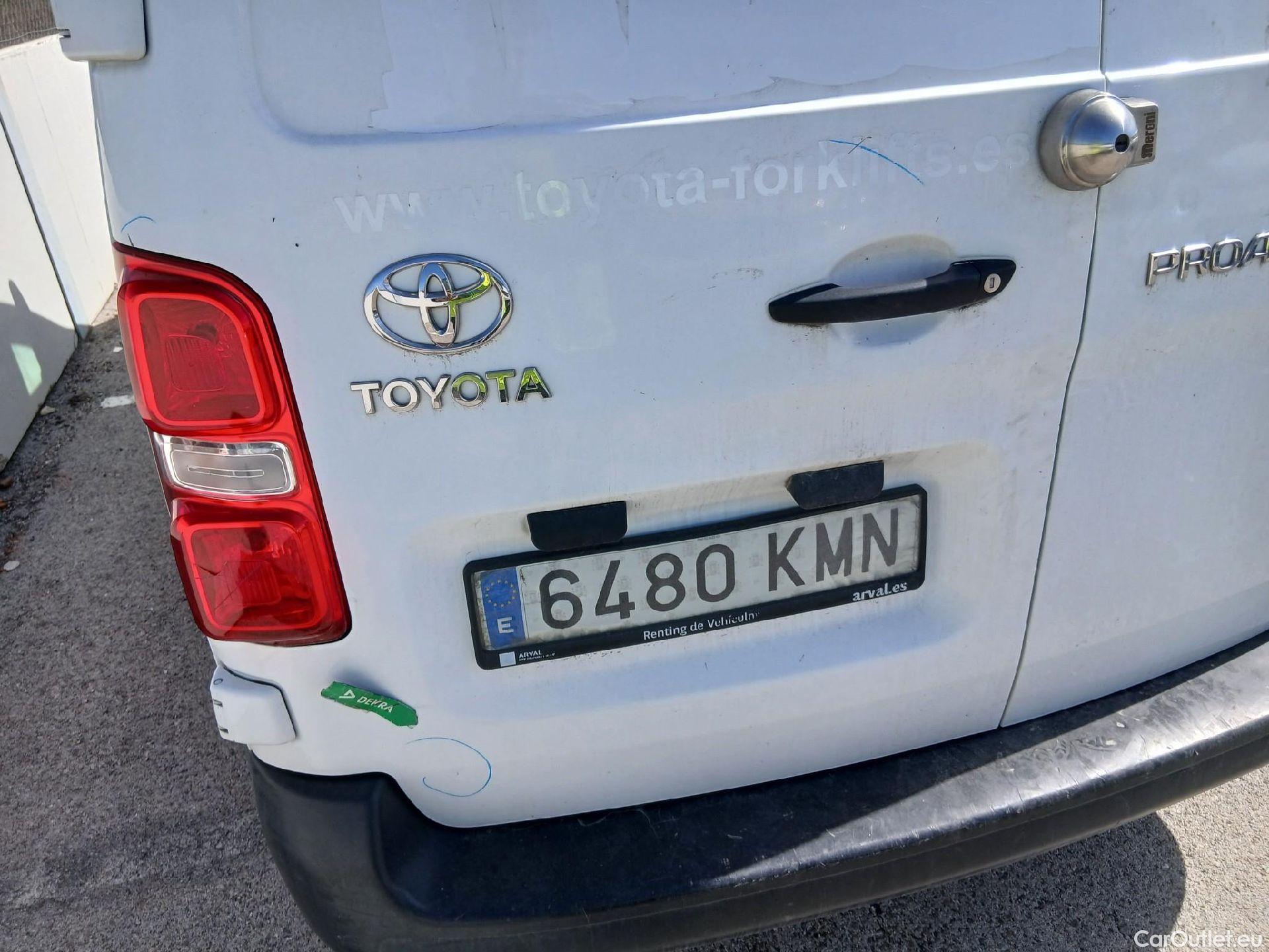  Toyota  Proace TOYOTA  / 2016 / 4P / furgón FU. MEDIO (L1) 2.0D 90kW COMFORT CARGA + #28