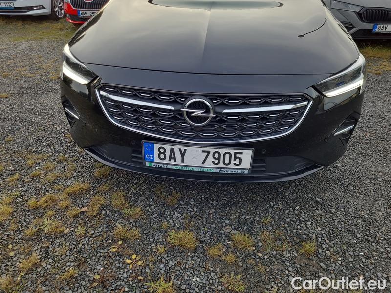  Opel  Insignia  Sports  Tourer (2017) Ins.ST 2.0CDTI 128 Ultimate AT #2