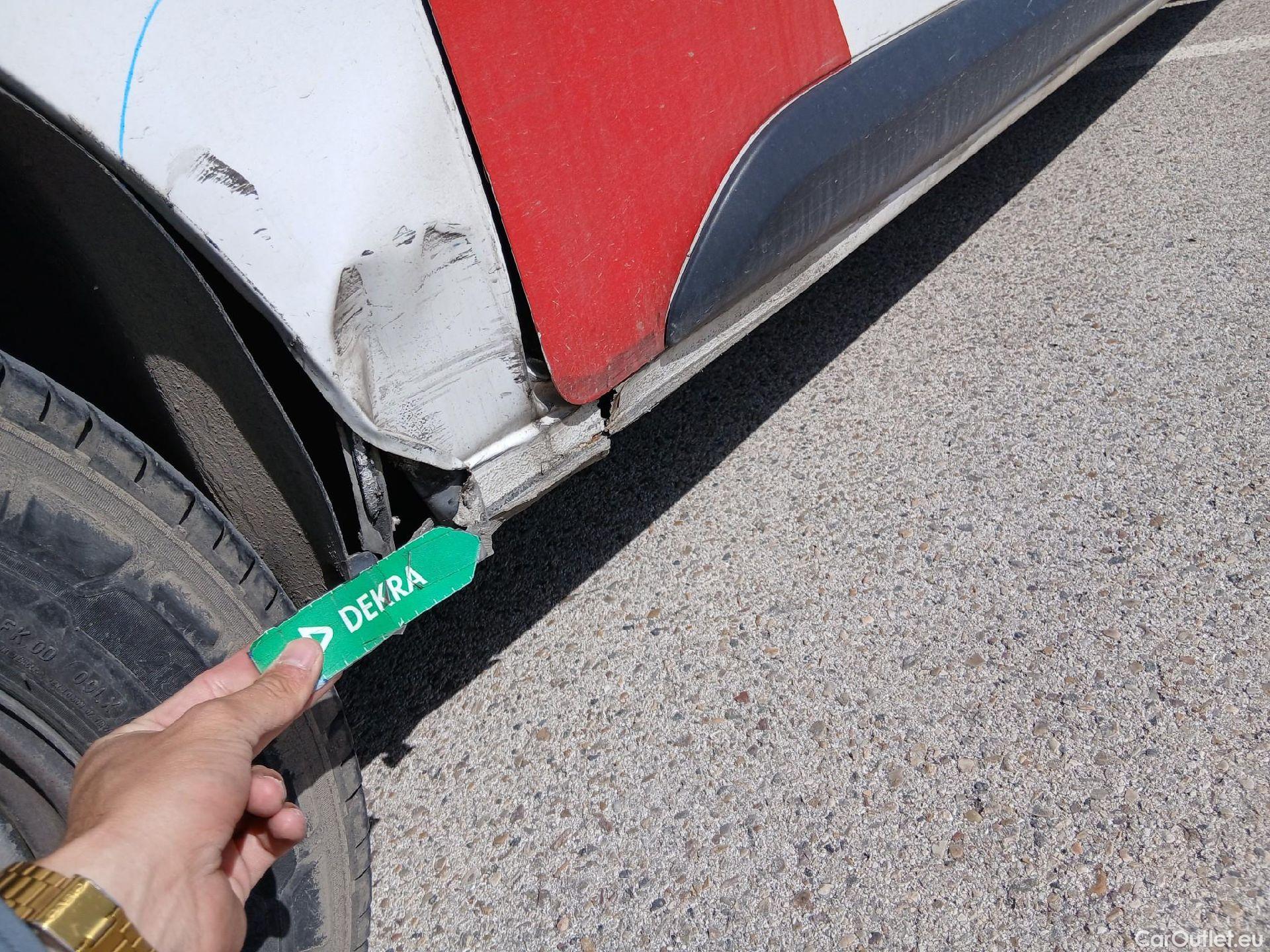  Toyota  Proace TOYOTA  / 2016 / 4P / furgón FU. MEDIO (L1) 2.0D 90kW COMFORT CARGA + #39