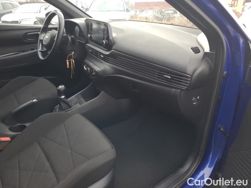  Hyundai  Bayon   (2021)  1.2i Play 5d #21