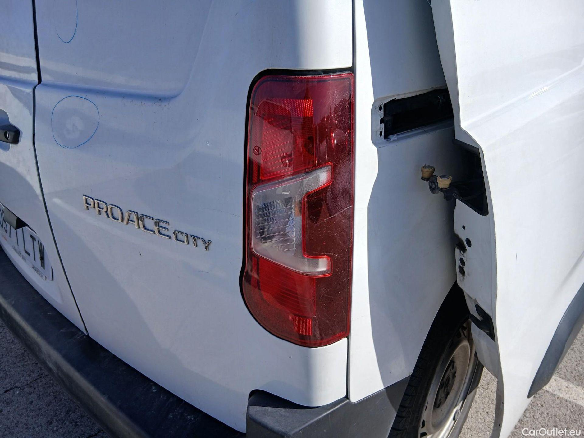  Toyota  Proace TOYOTA  CITY 1.5D 75kW (100CV) GX 650kg Media (AC) #32