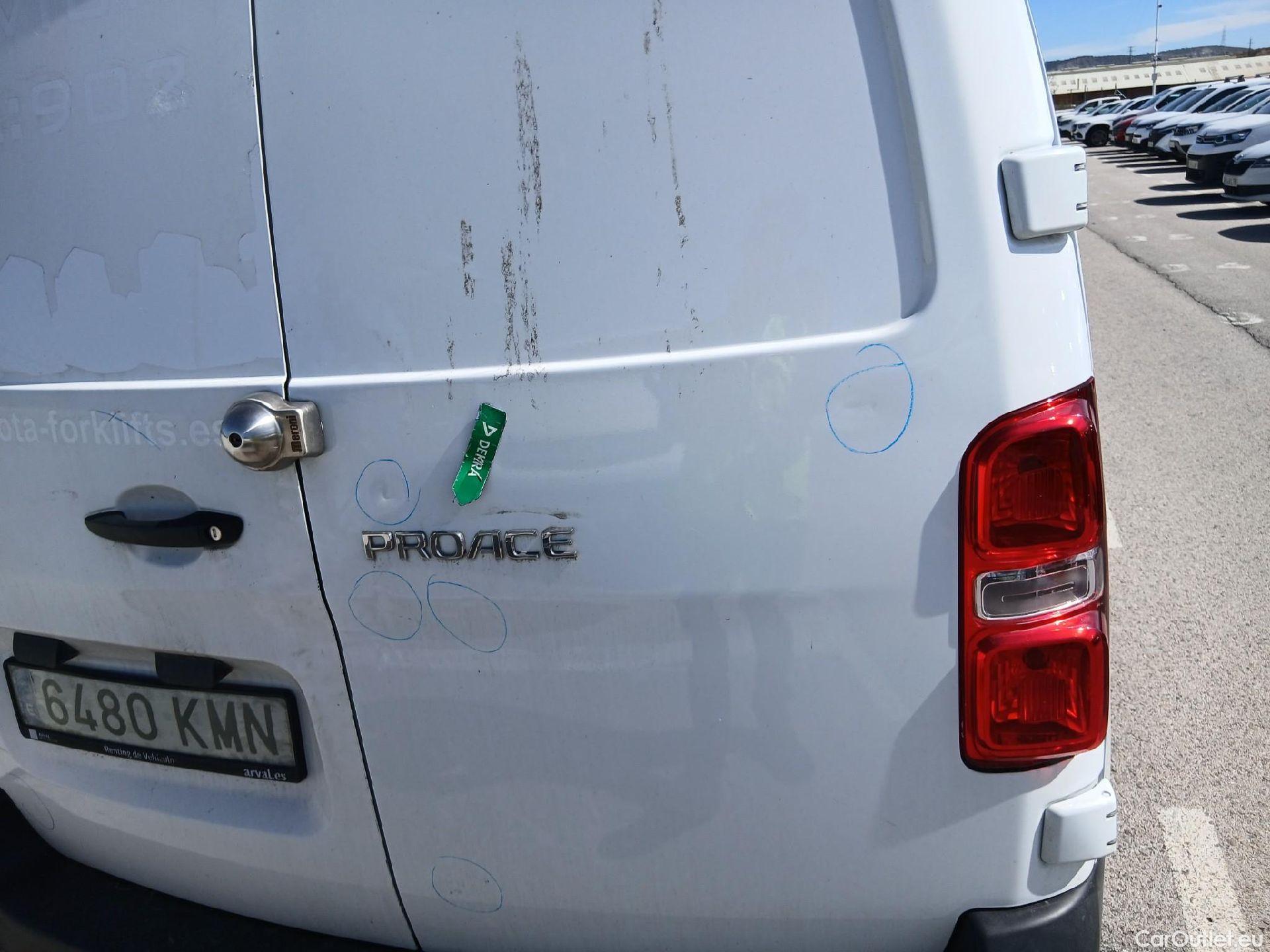  Toyota  Proace TOYOTA  / 2016 / 4P / furgón FU. MEDIO (L1) 2.0D 90kW COMFORT CARGA + #31
