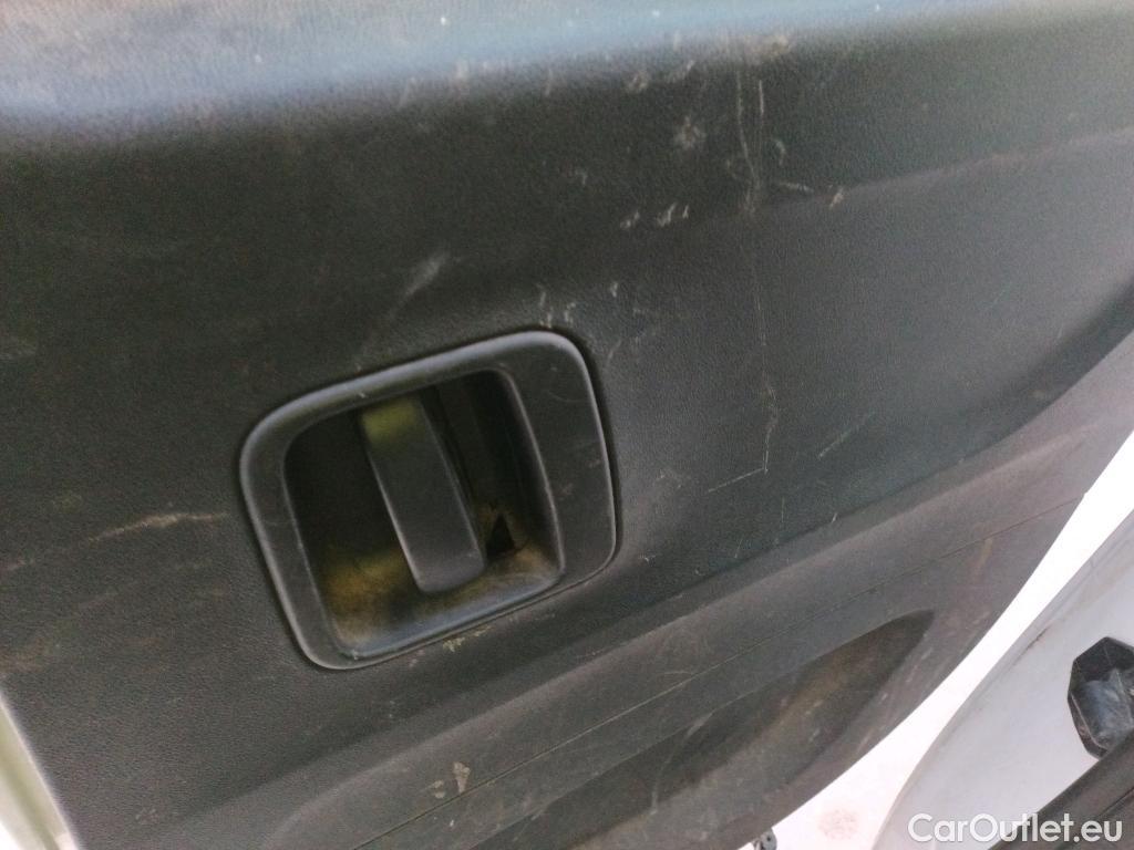  Peugeot  RIFTER PEUGEOT  / 2018 / 4P / combi Active Standard BlueHDi 73kW (IND) #40