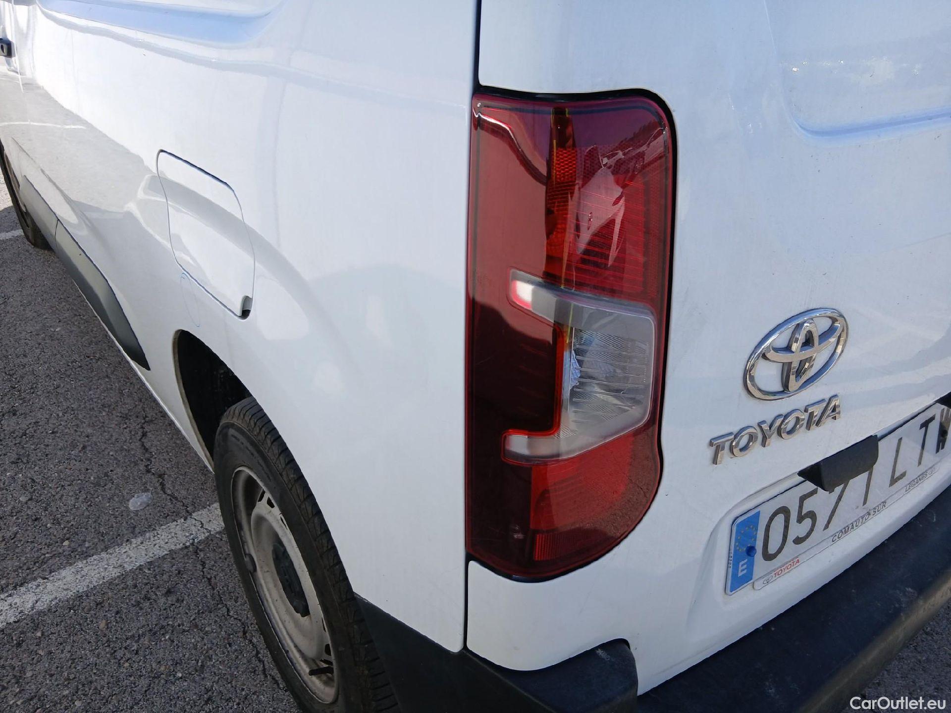  Toyota  Proace TOYOTA  CITY 1.5D 75kW (100CV) GX 650kg Media (AC) #24