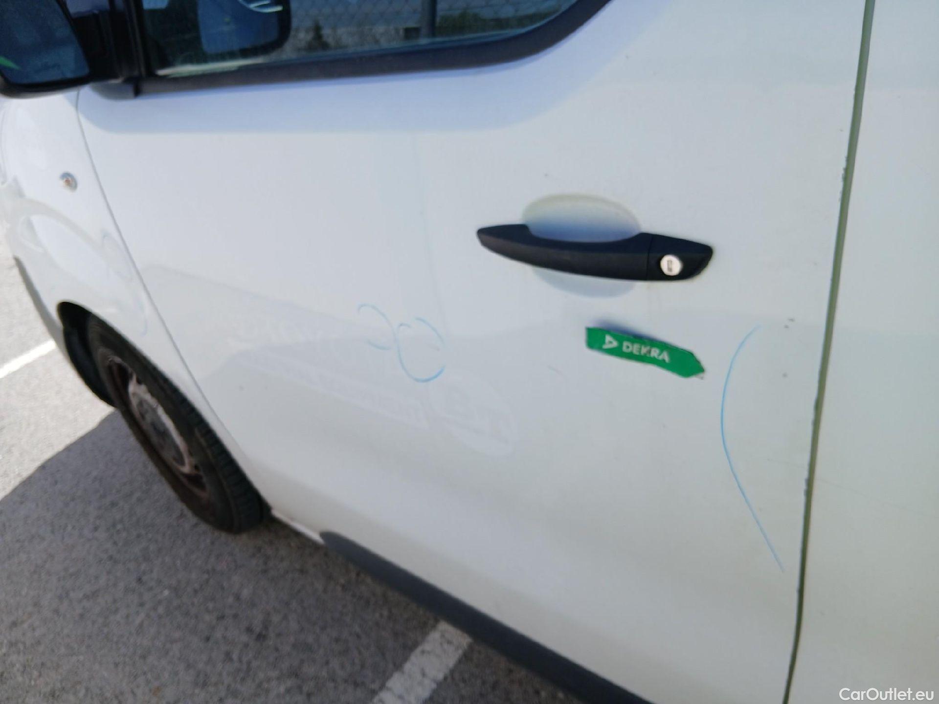  Toyota  Proace TOYOTA  / 2016 / 4P / furgón FU. MEDIO (L1) 2.0D 90kW COMFORT CARGA + #17