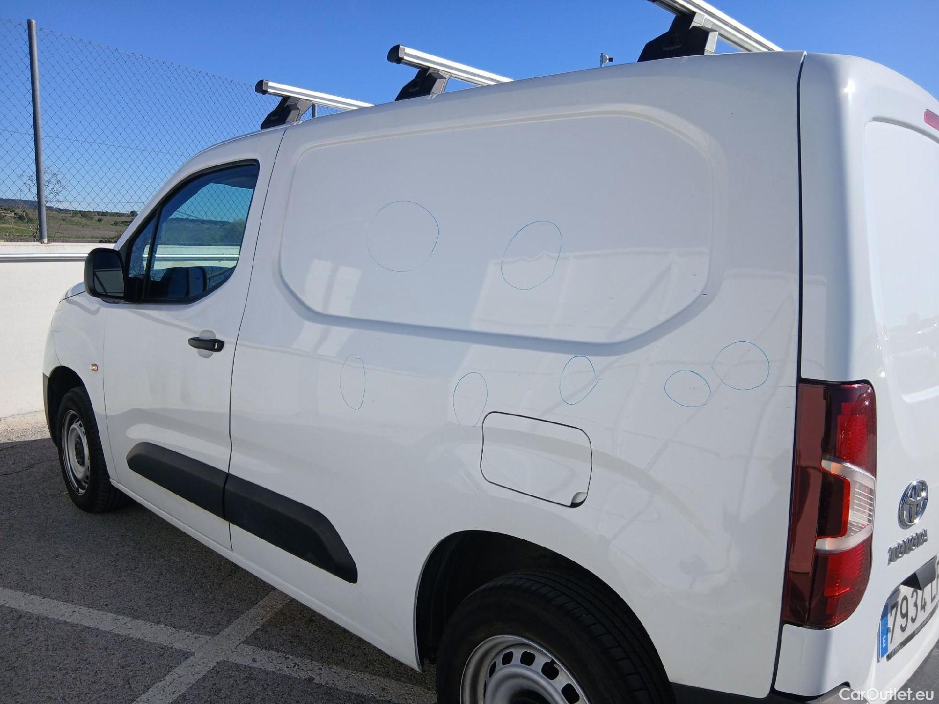  Toyota  Proace TOYOTA  City/2020/4P/furgón derivado de turismo 1.5D 56kW (75CV) GX 650kg Media #15