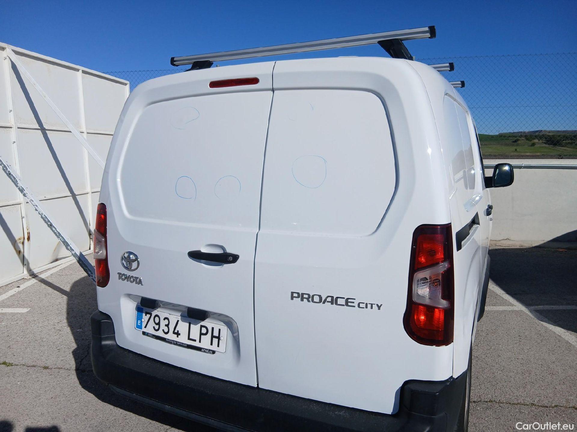  Toyota  Proace TOYOTA  City/2020/4P/furgón derivado de turismo 1.5D 56kW (75CV) GX 650kg Media #23