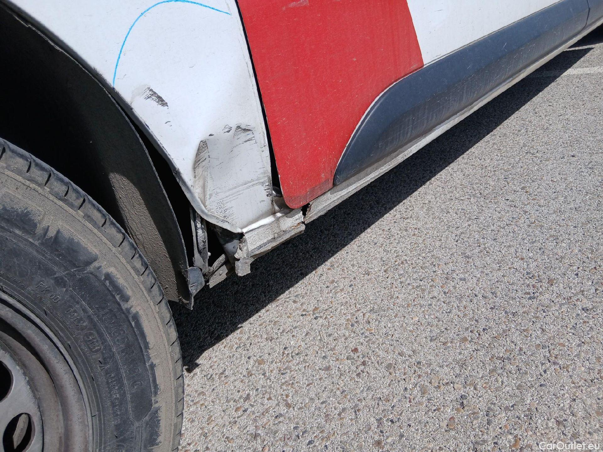  Toyota  Proace TOYOTA  / 2016 / 4P / furgón FU. MEDIO (L1) 2.0D 90kW COMFORT CARGA + #38