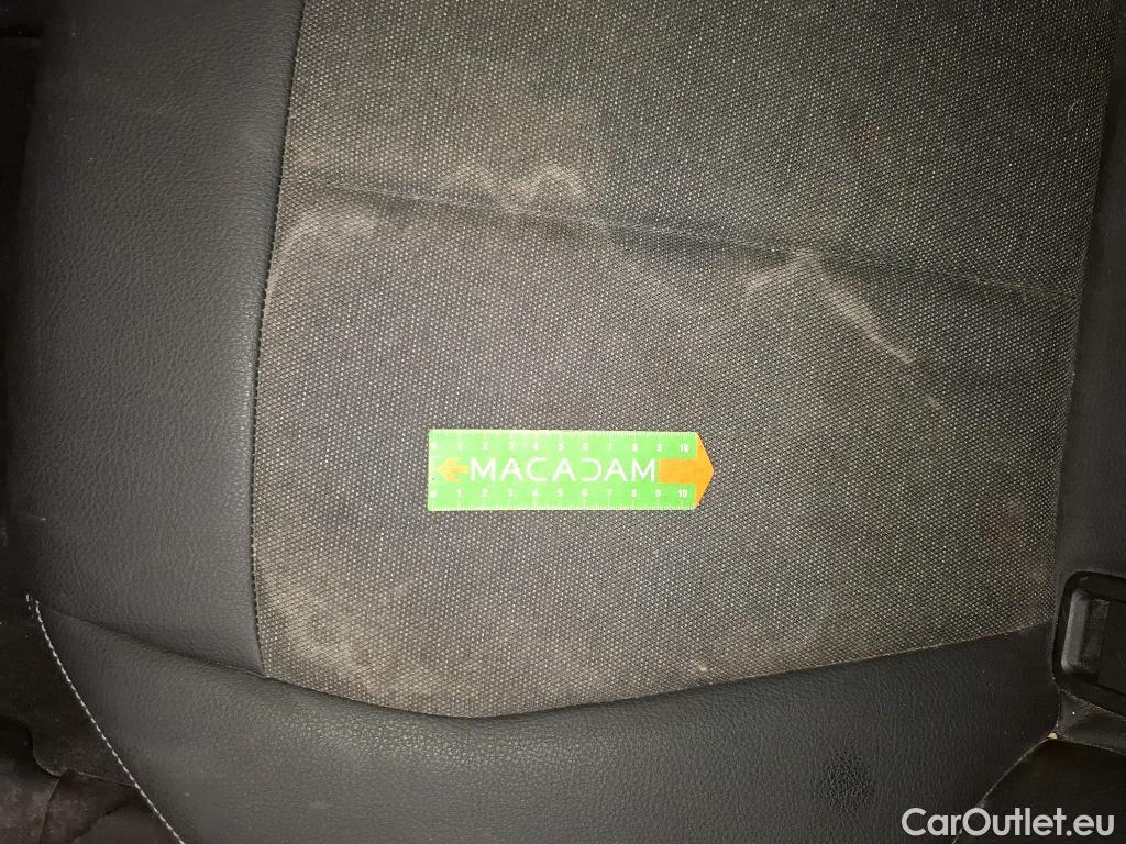  Bmw  Serie 1 BMW Série 1 / 2019 / 5P / Berline 118i DKG7 Business Design #69