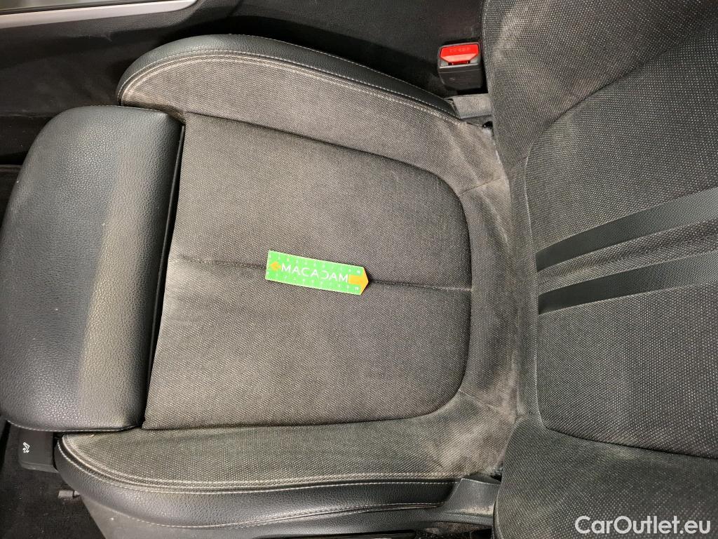  Bmw  Serie 1 BMW Série 1 / 2019 / 5P / Berline 118i DKG7 Business Design #64