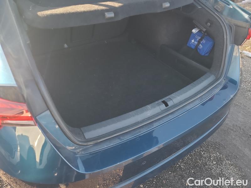  Skoda  Octavia  Lim. (NX3)(2020) Oct. 2.0TDI 110 Style AT 5d #14