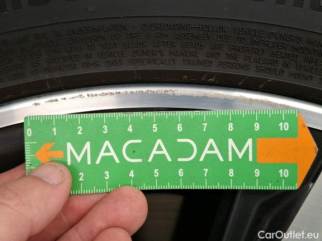  Bmw  Serie 1 BMW Série 1 / 2019 / 5P / Berline 118i DKG7 Business Design #41