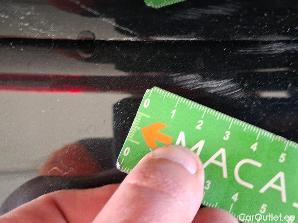  Bmw  Serie 1 BMW Série 1 / 2019 / 5P / Berline 118i DKG7 Business Design #33