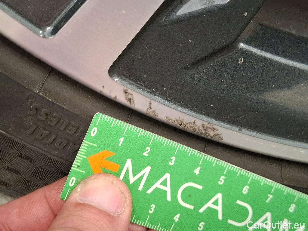  Bmw  Serie 1 BMW Série 1 / 2019 / 5P / Berline 118i DKG7 Business Design #47