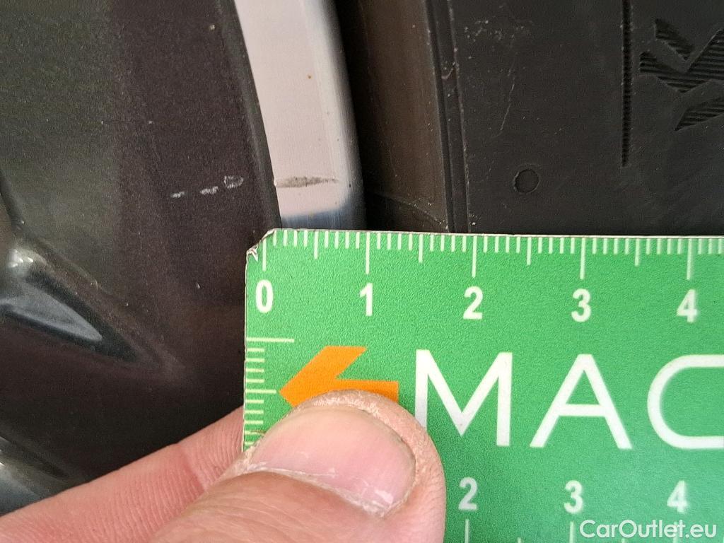  Bmw  Serie 1 BMW Série 1 / 2019 / 5P / Berline 118i DKG7 Business Design #73