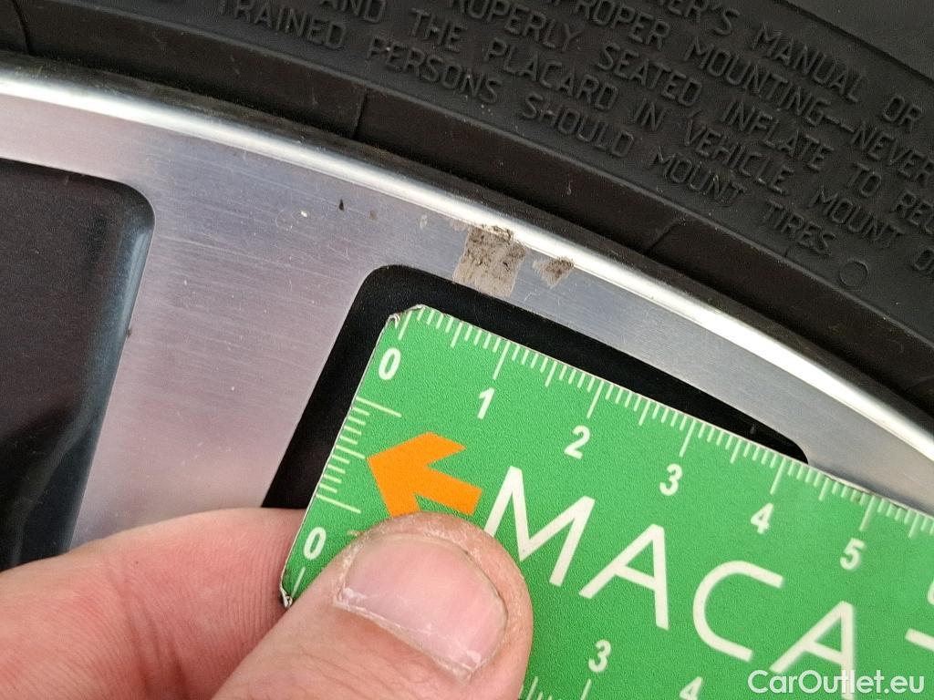  Bmw  Serie 1 BMW Série 1 / 2019 / 5P / Berline 118i DKG7 Business Design #51