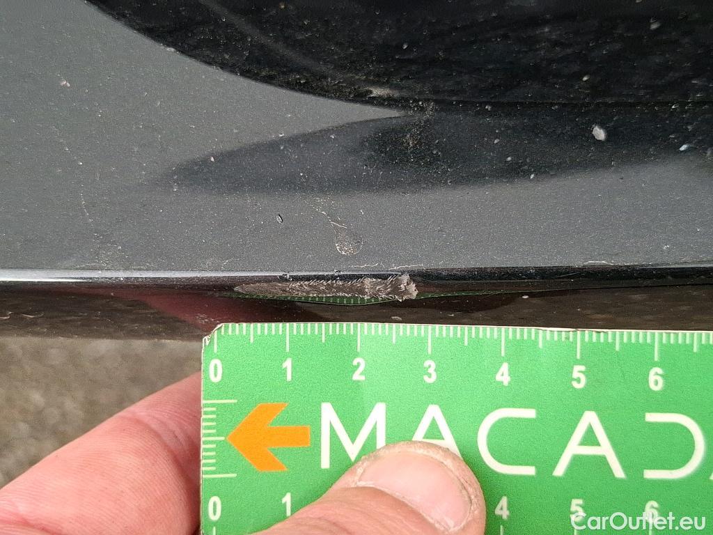  Bmw  Serie 1 BMW Série 1 / 2019 / 5P / Berline 118i DKG7 Business Design #23